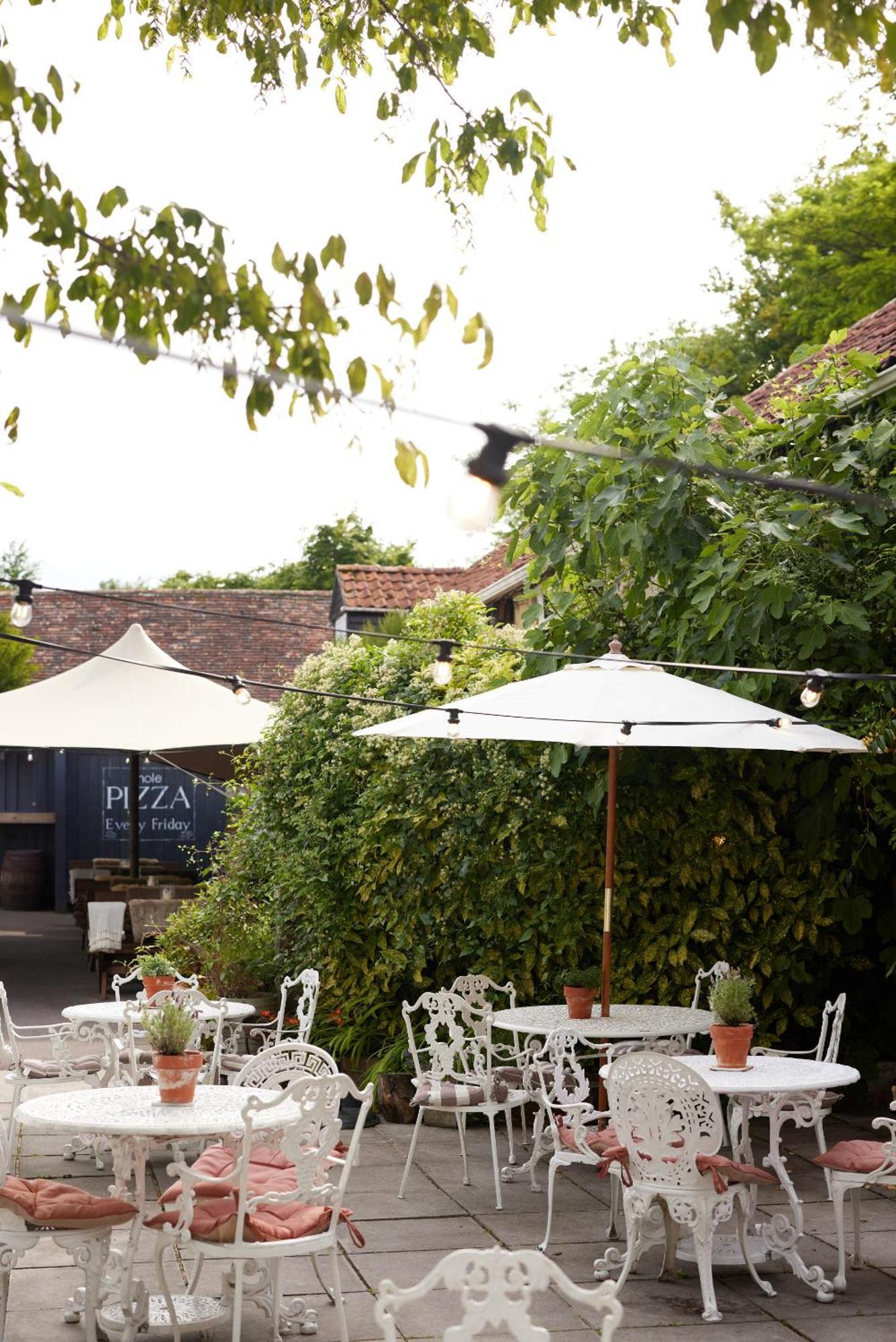 Hotel The Grosvenor Arms Hindon Exterior foto