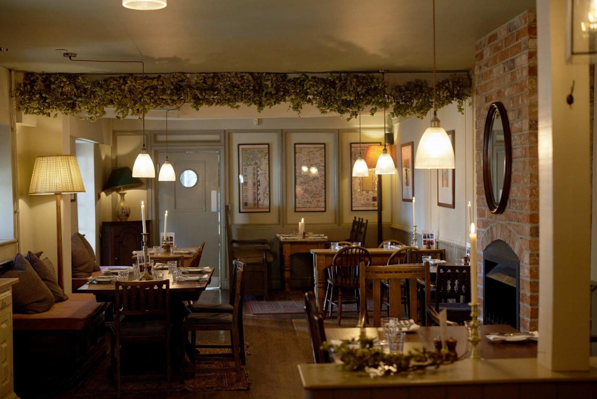 Hotel The Grosvenor Arms Hindon Exterior foto